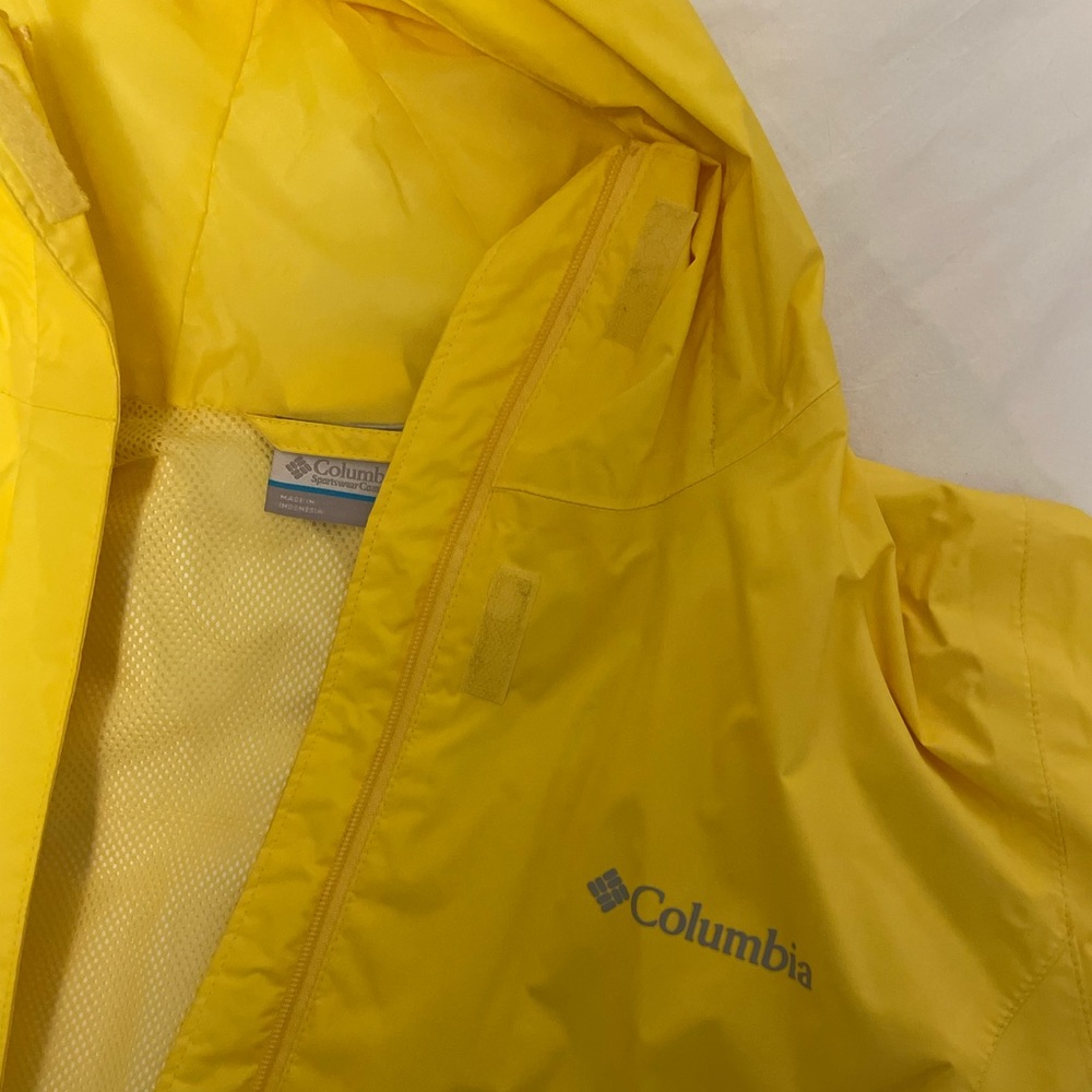 Columbia rain jacket